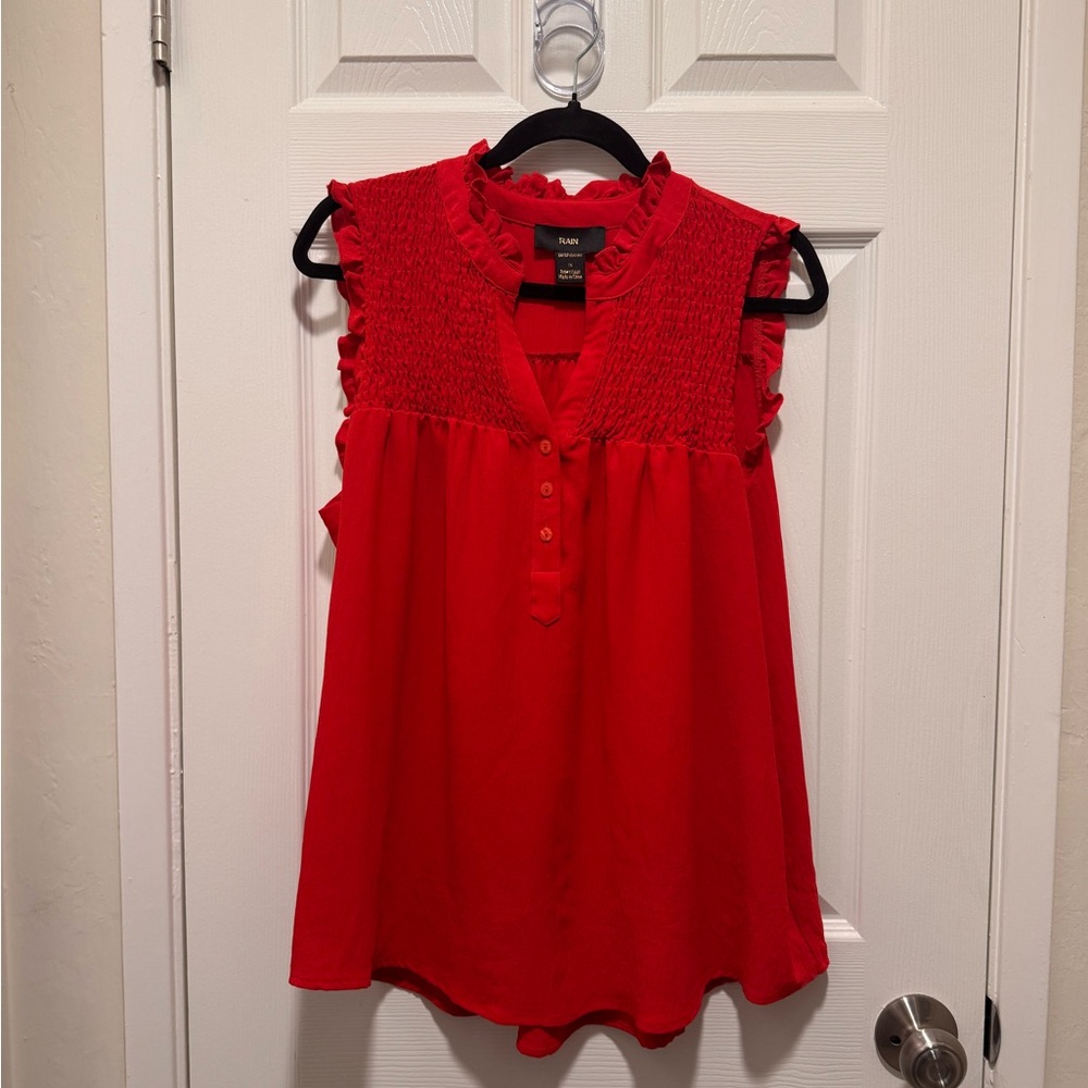 NWOT RAIN Smocked Ruffle Sleeveless Blouse – True Red ❤️